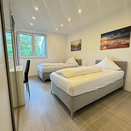 Big Garden House Apartament Hanower